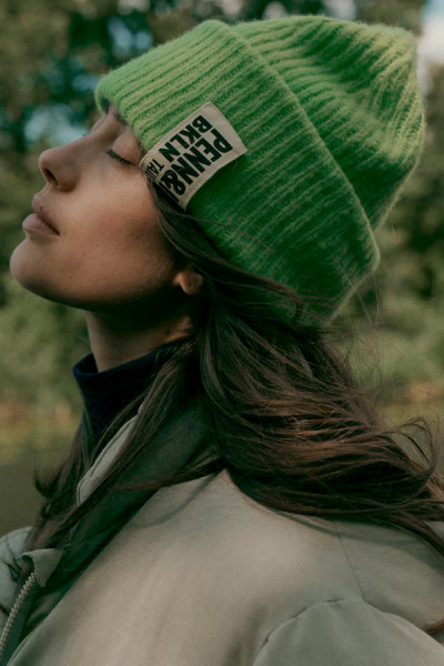 Beanie Vivid Green